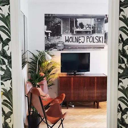 Wolnej Polski Apartment *